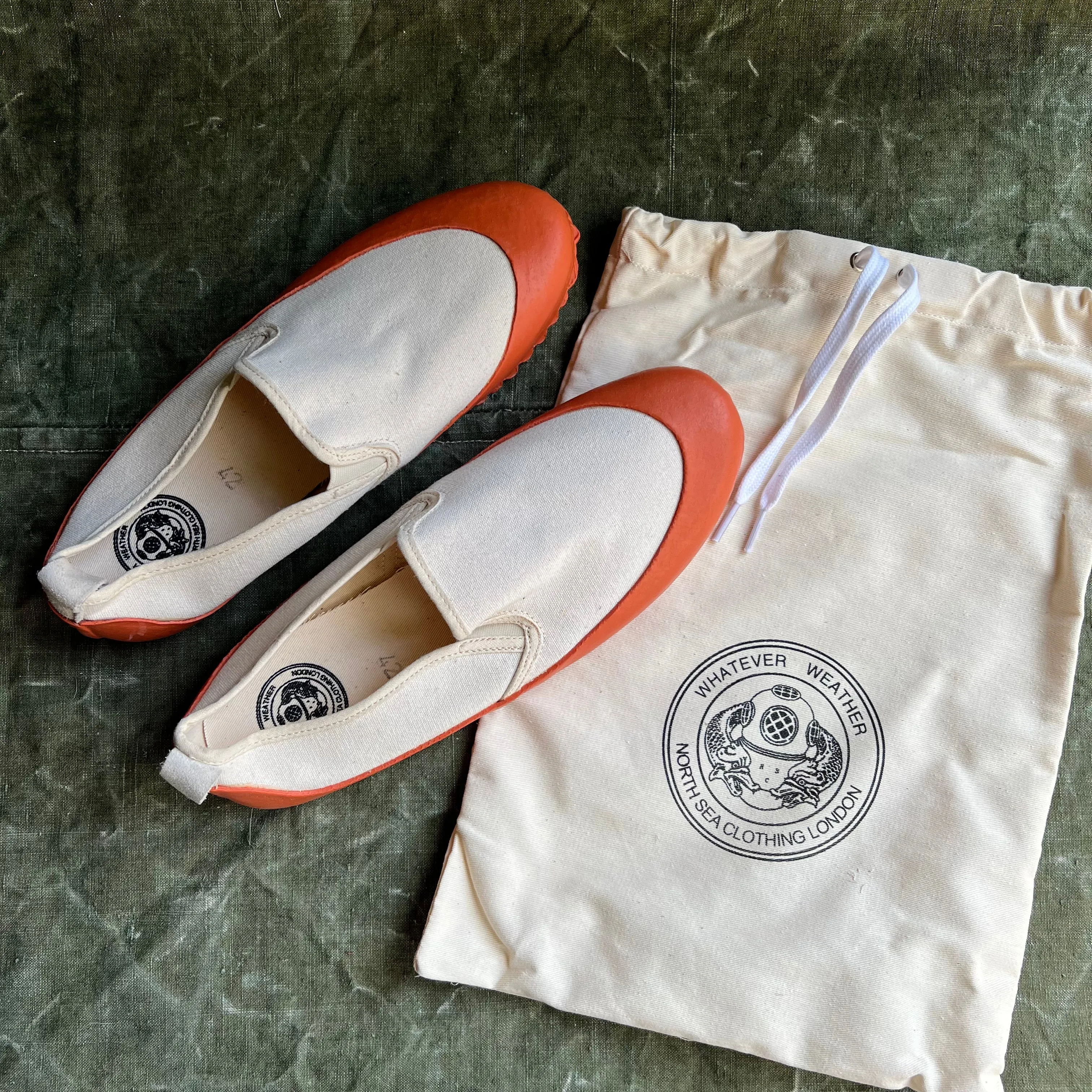 ARCHIVE SALE - MARINE SLIP ON, ECRU/ORANGE