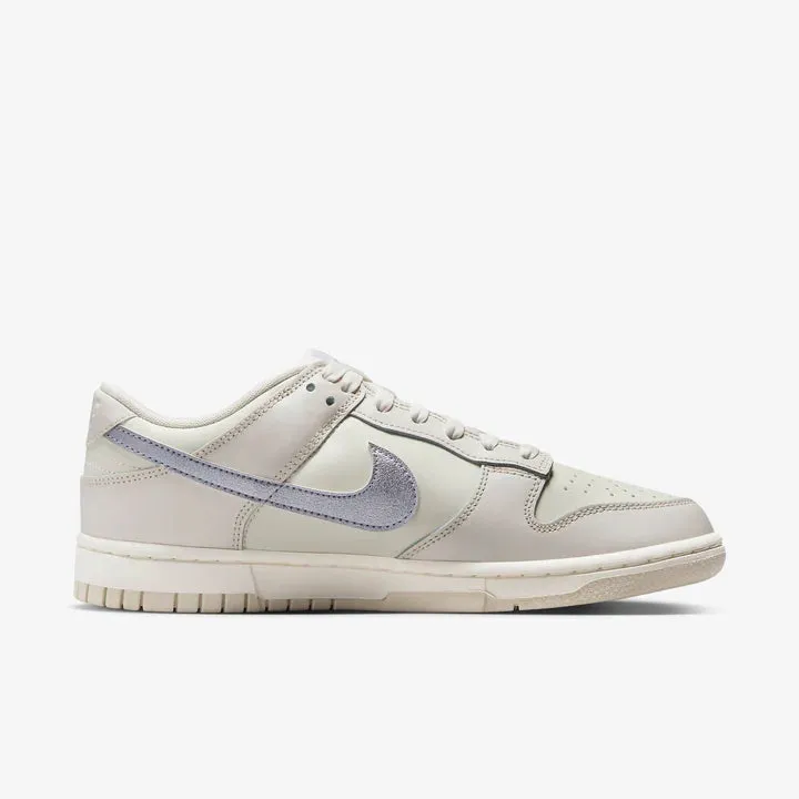 W Nike Dunk Low ESS TREND